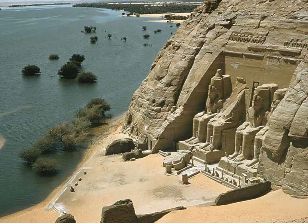 Fotografía de la mudanza de Abu Simbel.