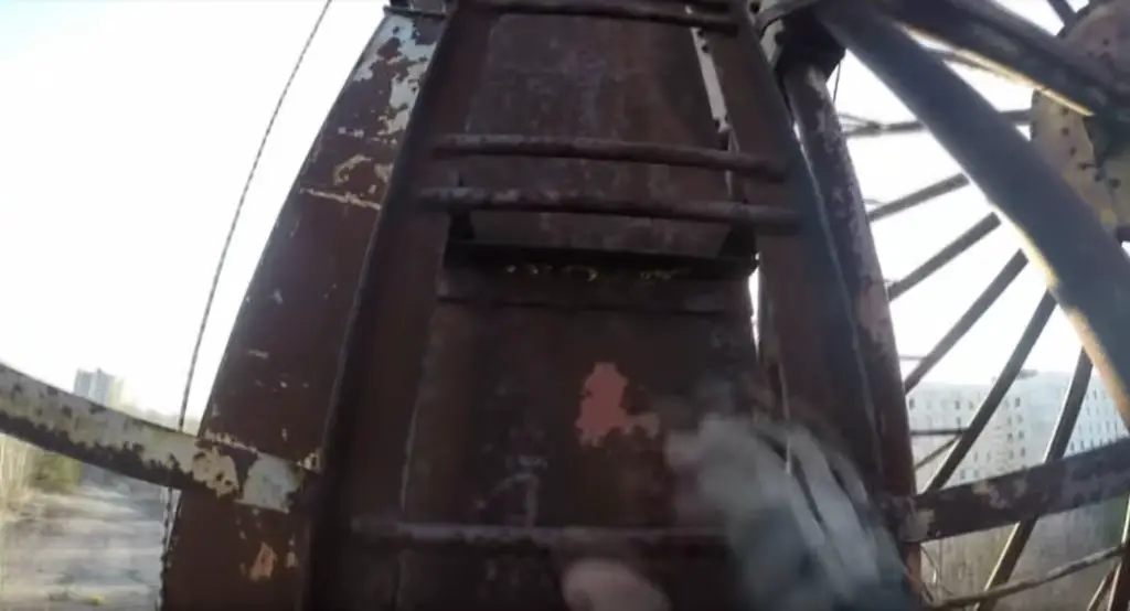 Escalando la Rueda de la fortuna de Chernobyl.