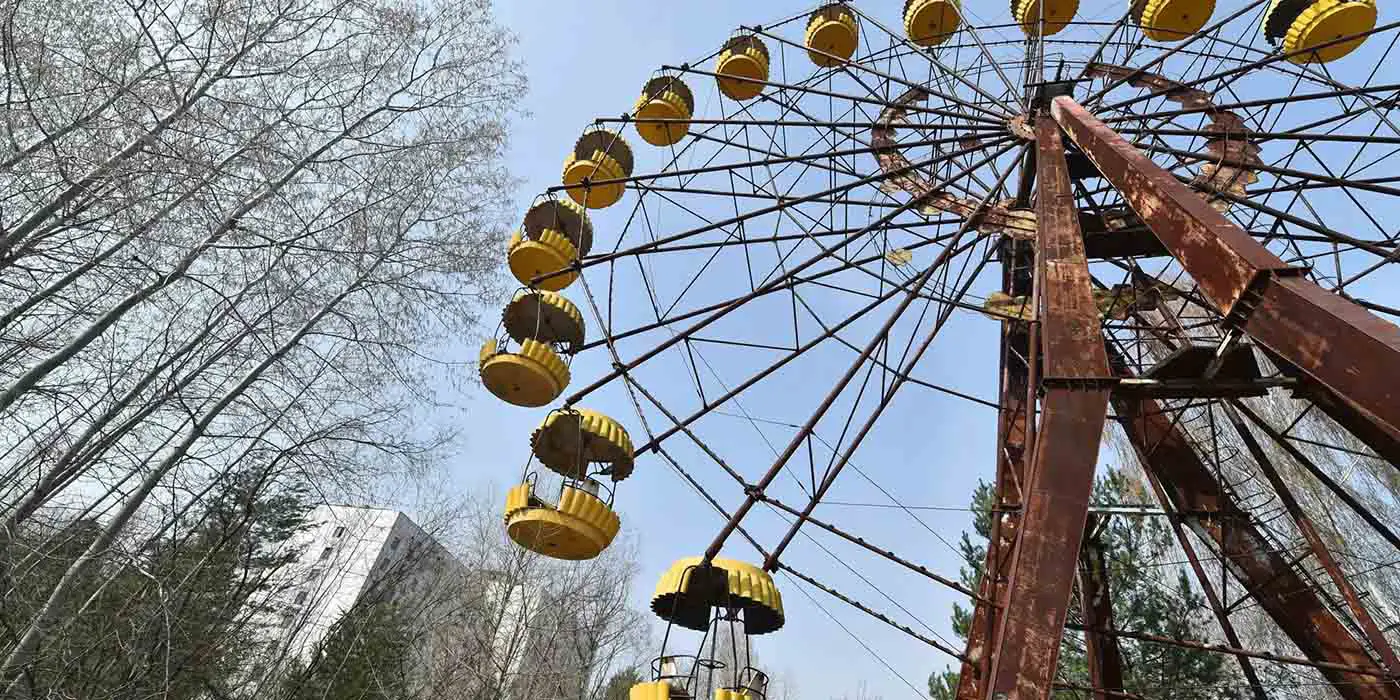 Escalando la rueda de la fortuna de Pripyat, irradiada por Chernobyl